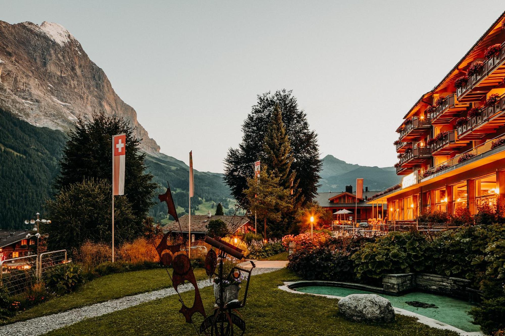 Parkhotel Schoenegg Grindelwald Exterior photo